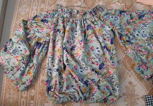 Floral Off-Shoulder Bell Sleeve Top