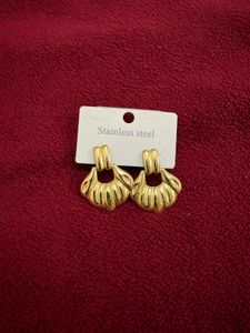 Gold Tone Shell Design Earrings