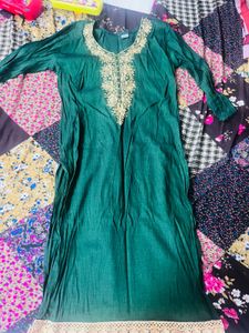 Embroidered Green Kurta with Lace Trim