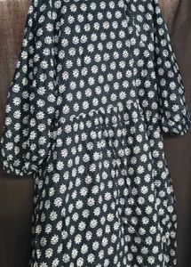 Awesome tunic in 52-54size