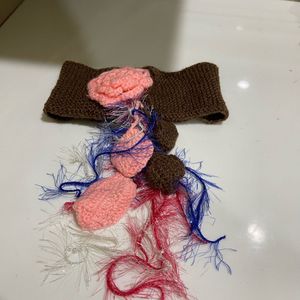 Designer Woollen Neck Band And Socks