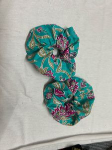 Boho Floral Print Scrunchies (Set of 2)