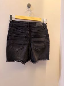 VERO MODA Black Denim Shorts