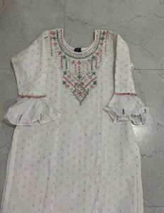 Elegant White Kurta Set with Pink Dupatta