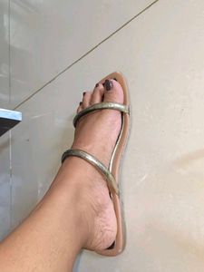 Max Trendy Silver Strap Flats