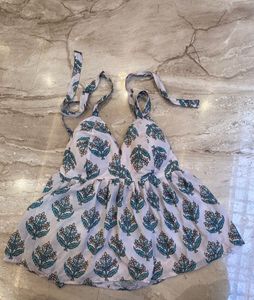 beautiful floral print top 🌺🌼