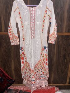 White pakistani suit(3 day offer only)