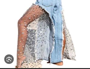 Unique Lace Detail Jeans
