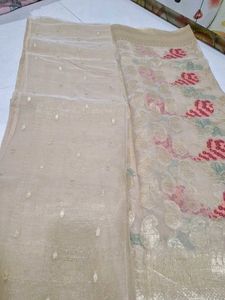 Elegant Beige Saree with Floral Motifs