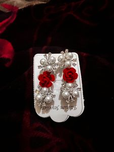 Pearl & Rose Fashion Earrings