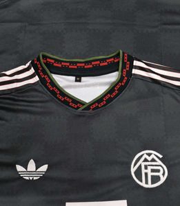 Adidas Bayern Munich T-Shirt(Kane)