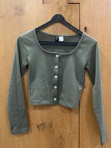 Crop Top. can offer all 5 tshirts posted for 350