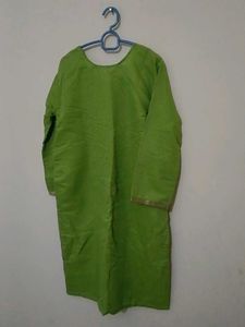 Green Embroidered Kurta