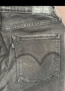 Levis Jean