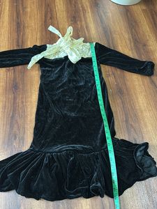Black velvet dress for 6-8yrs