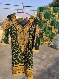 get free paranda Bottle Green &amp; Gold Salwar Kameez