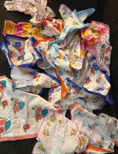Vintage Floral Print hankies  15 per hanky