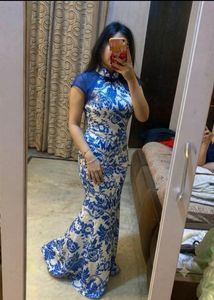 Blue & White Floral mermaid gown❤️🎀🌻