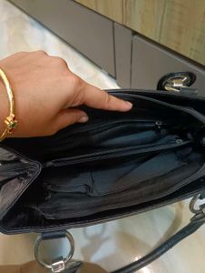 Chic Black Croc Embossed Handbag