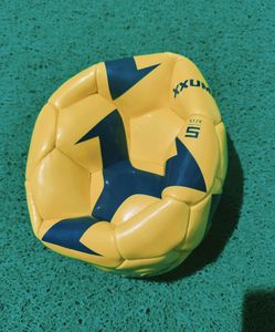XXUMA Free  Kick Football Size -5 . Like New.