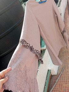 Classic nude full sleeve top