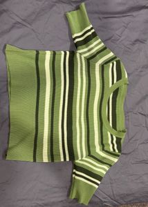 Striped half-Sleeve Knit crop Top