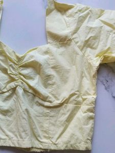 Chic Yellow Ruched Top