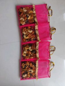 Assorted Dry Fruits in Fancy Pouches of 5 pic