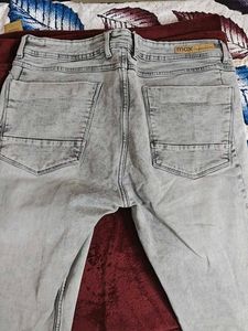 Men's Grey Washed Jeans