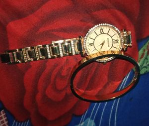 Elegant Gold Watch &amp; Bracelet Set