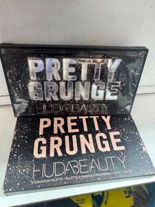 Huda Beauty Eyeshadow Palette
