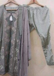 Elegant Embellished Kurta Set with Dupatta