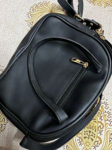 Houndstooth Round Handbag