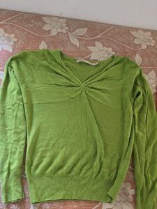 Bundle of two long-sleeved tops