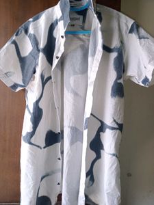 Abstract Patterned Short Sleeve Shirt
