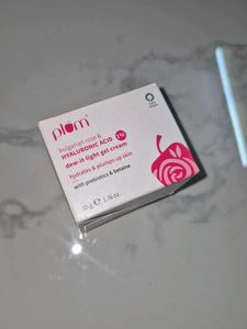 Plum Bulgarian Rose Hyaluronic Acid Gel Cream