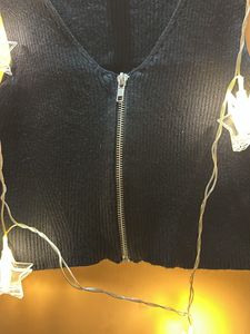 Forever New Woollen Good Condition Crop Top