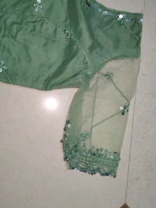 Elegant Green Saree with Blouse