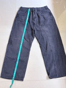 Black Wide-Leg Jeans
