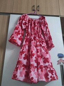 Chic Floral Tiered Maxi Dress