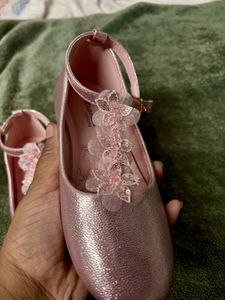 Babyhug Sparkly Pink Shoes