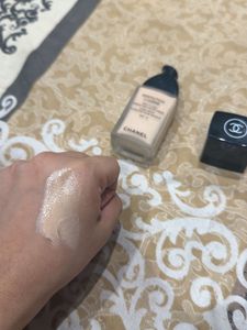 Chanel Perfection Lumiere Foundation