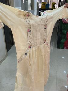 Elegant Embroidered Kurta Set - Unused