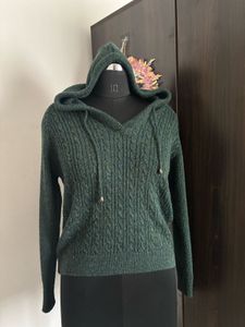 Cozy Cable Knit Hooded Sweater