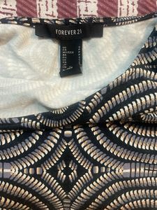 Forever 21 Unique Swirl Print Crop Top