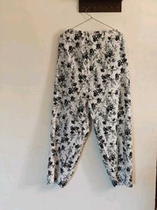 B&amp;W FLORAL KURTA SET