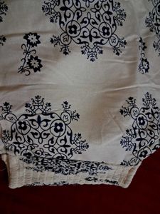 White &amp; Blue Printed Blouse
