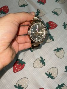 Elegant Gold Tone Watch Bracelet