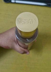 Victoria's Secret Velvet Petals Body Mist