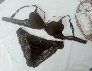 Elegant Black Lace Lingerie Set